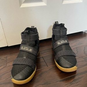 Nike LeBron Soldier 10 SFG “Black Gum”